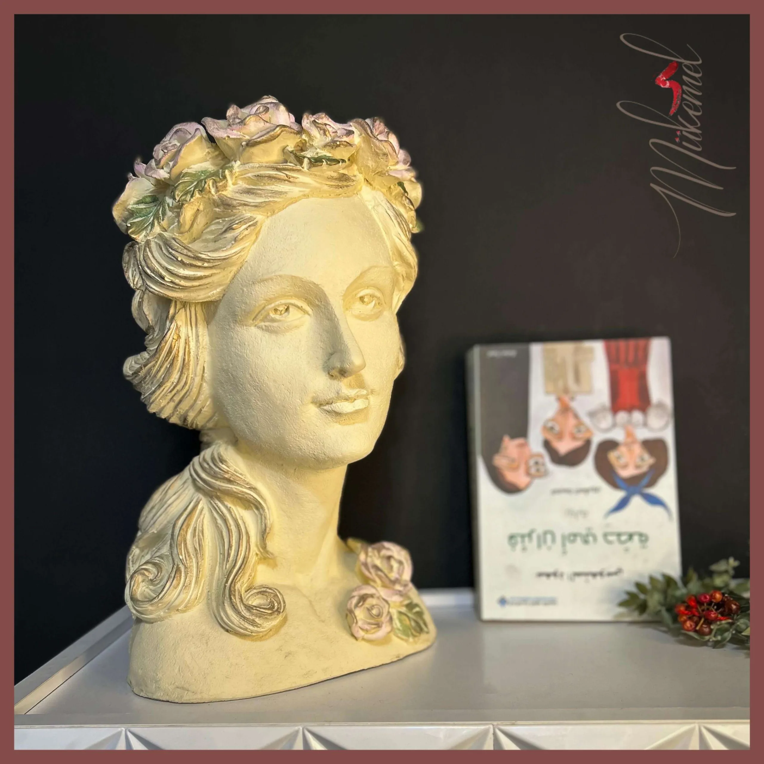 elegant-lady-brained-with-vase