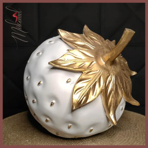 Royal strawberry (BTC0005)