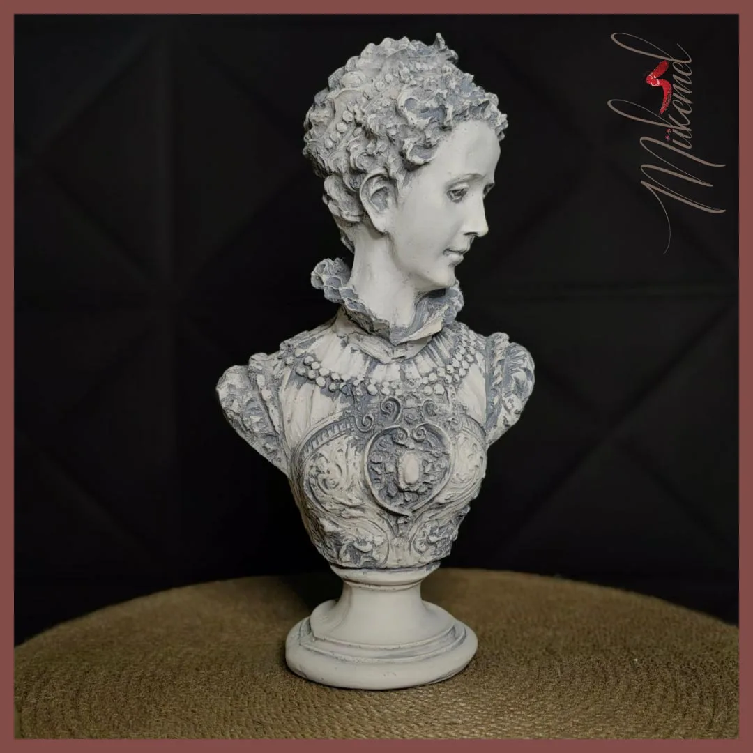 Lady of the castle (BTC0063)