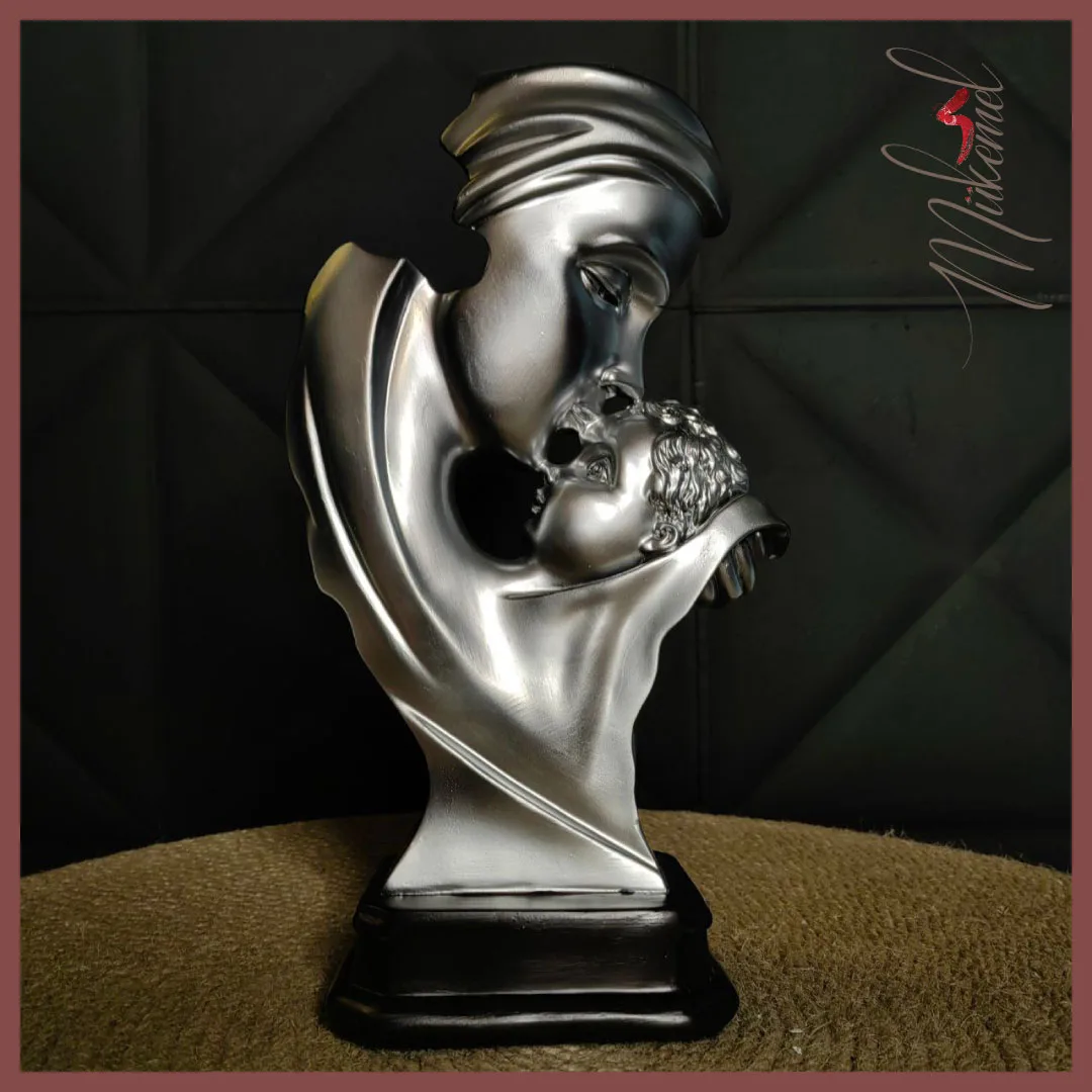 This Piece Represents the First Hour of Motherhood and How Packed it is with Different Emotions Like Love, Fear, and Excitement.